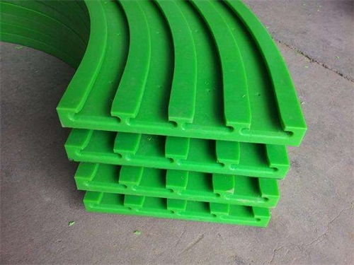 河北抗靜電聚乙烯鏈條導(dǎo)向件 質(zhì)量放心可靠的專(zhuān)業(yè)塑料制件