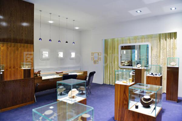 室內珠寶商店 品味與工藝的瑰麗殿堂